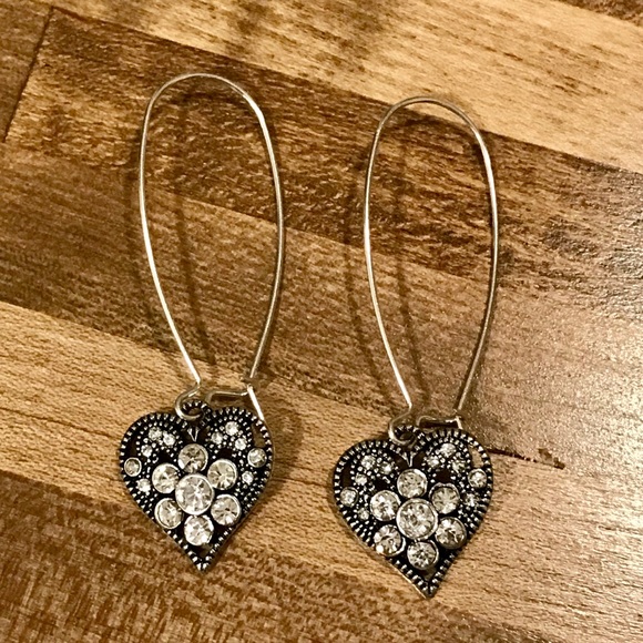 🦄 4/$30 Lot of silver jewelry🦄 - Picture 3 of 8